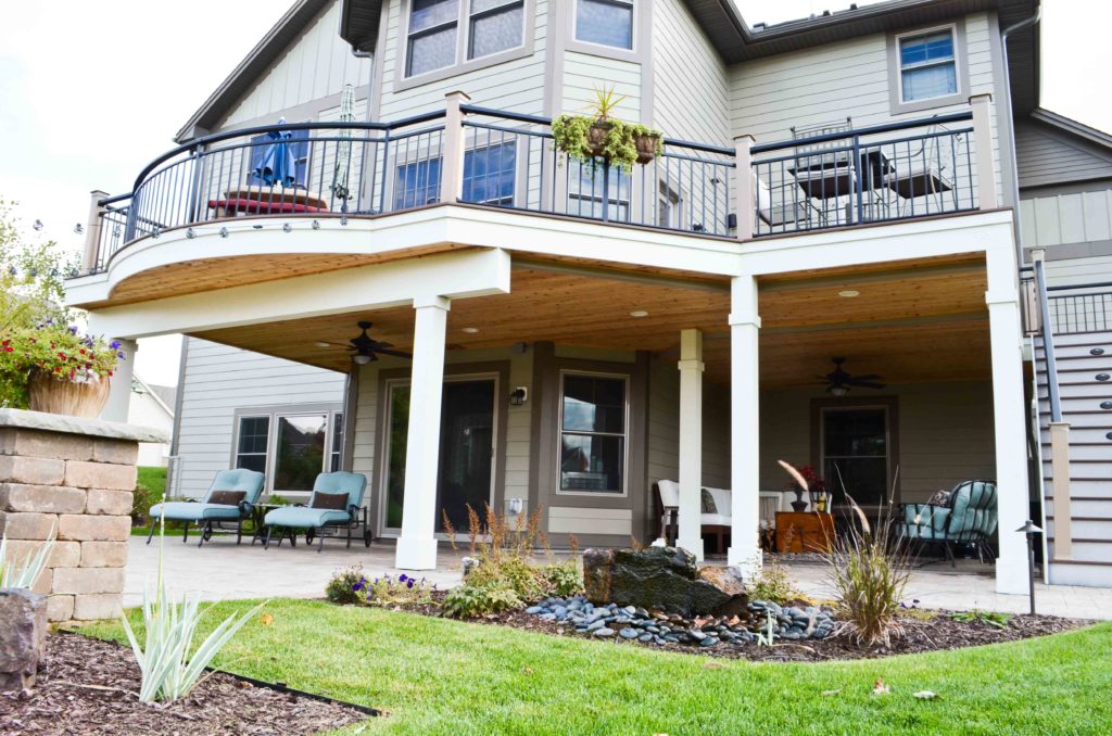 A deck can create two rooms from none.