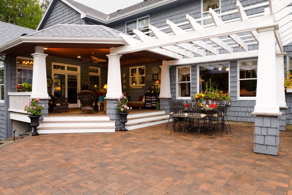 Outdoor Living Space Inver Grove Heights MN